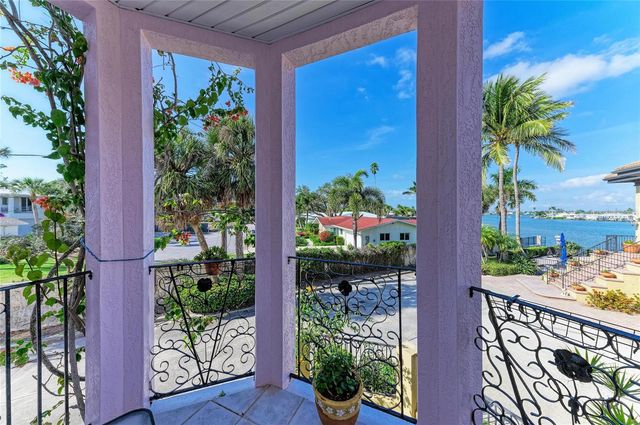 282 SANTA MARIA STREET, Venice, FL 34285