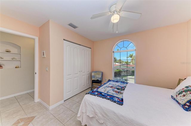 282 SANTA MARIA STREET, Venice, FL 34285