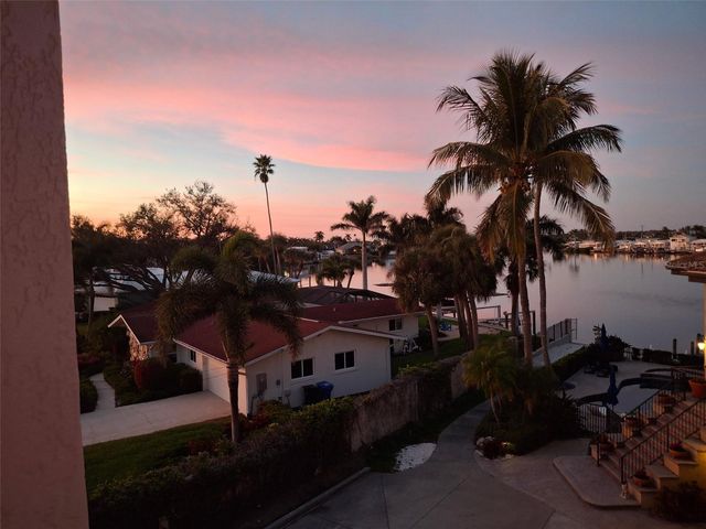 282 SANTA MARIA STREET, Venice, FL 34285