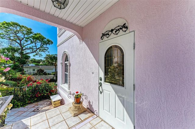 282 SANTA MARIA STREET, Venice, FL 34285