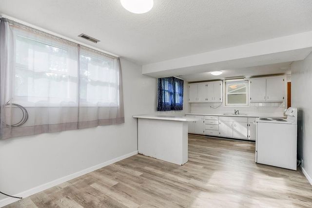 913 N Piute Avenue, Independence, MO 64056