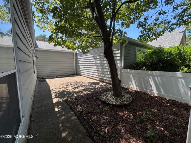 675A Buckingham Drive A, Manchester, NJ 08759