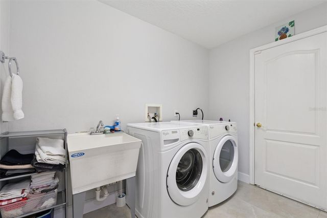 15314 MONTAUK LANE, Clermont, FL 34714