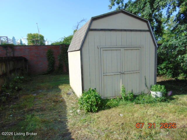 109 E Southern Heights Ave, Louisville, KY 40214