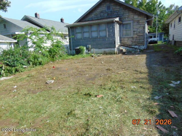 109 E Southern Heights Ave, Louisville, KY 40214