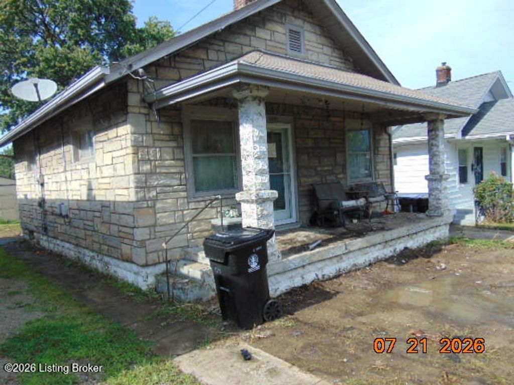 109 E Southern Heights Ave, Louisville, KY 40214
