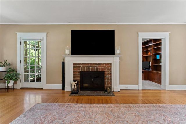 3940 Red Bud Avenue, Cincinnati, OH 45229