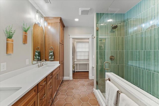 3940 Red Bud Avenue, Cincinnati, OH 45229