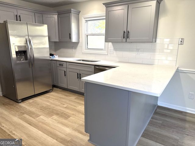 2305 Eastgate Drive SW, Snellville, GA 30078