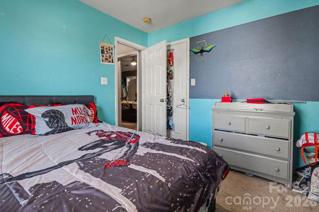 1409 Majestic Meadow Drive, Charlotte, NC 28216