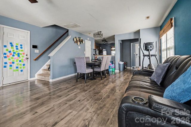 1409 Majestic Meadow Drive, Charlotte, NC 28216