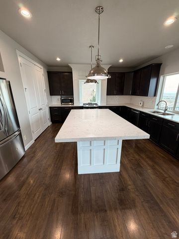 452 S SUNSET RIDGE DR, North Salt Lake, UT 84054