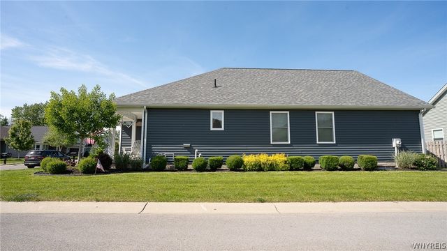 69 Grambo Drive, Lancaster, NY 14086
