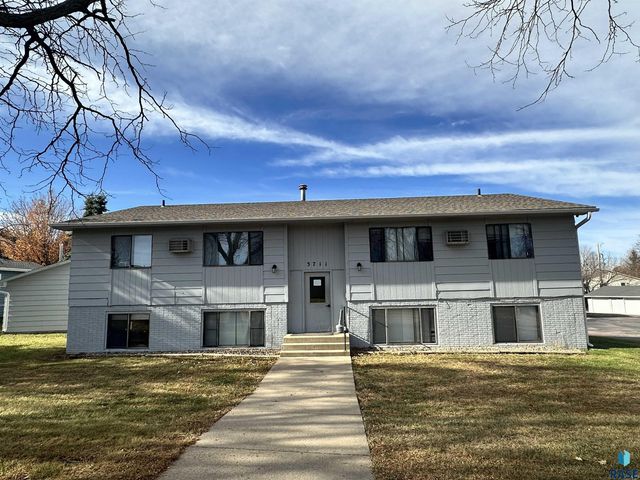 3711 S Cathy Ave Avenue, Sioux Falls, SD 57106