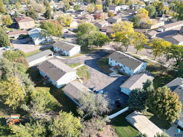 3711 S Cathy Ave Avenue, Sioux Falls, SD 57106
