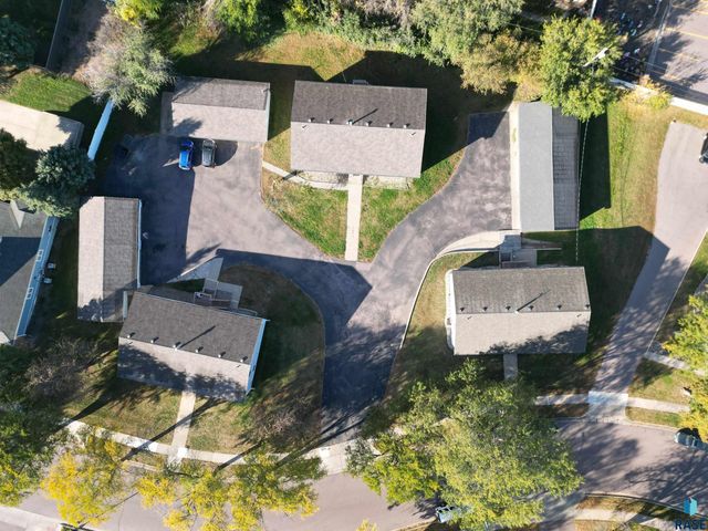 3711 S Cathy Ave Avenue, Sioux Falls, SD 57106