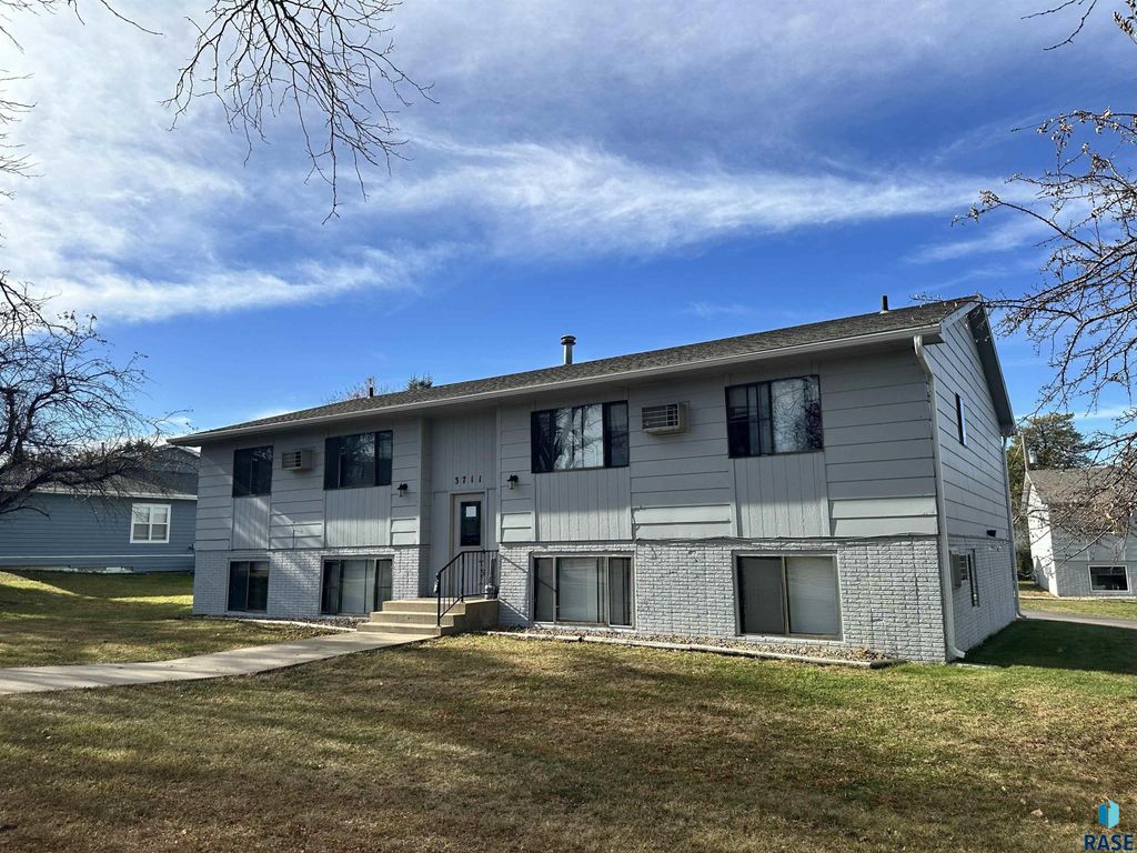 3711 S Cathy Ave Avenue, Sioux Falls, SD 57106