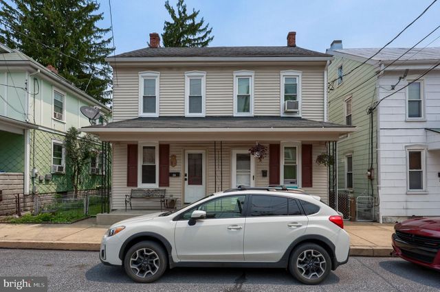 251 S CHARLOTTE ST, Manheim, PA 17545