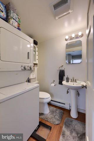 251 S CHARLOTTE ST, Manheim, PA 17545