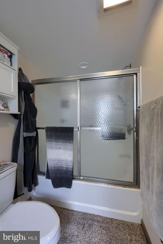 251 S CHARLOTTE ST, Manheim, PA 17545