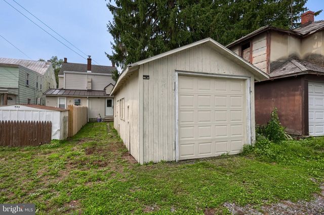 251 S CHARLOTTE ST, Manheim, PA 17545