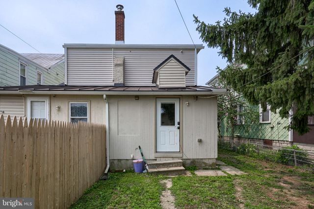 251 S CHARLOTTE ST, Manheim, PA 17545