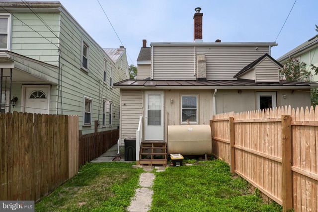 251 S CHARLOTTE ST, Manheim, PA 17545