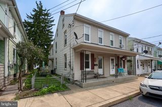 251 S CHARLOTTE ST, Manheim, PA 17545