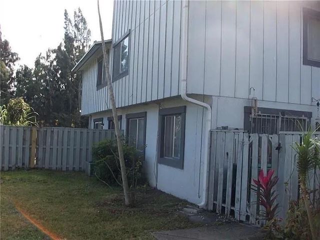 5702 NW 21ST Street 32-B, Lauderhill, FL 33313