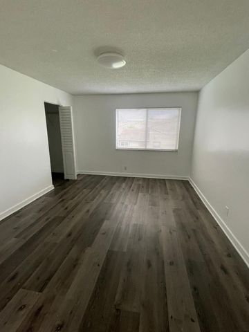 5702 NW 21ST Street 32-B, Lauderhill, FL 33313