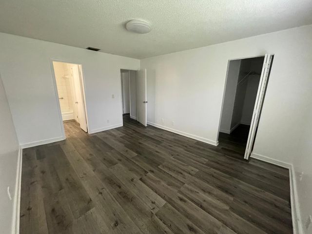 5702 NW 21ST Street 32-B, Lauderhill, FL 33313