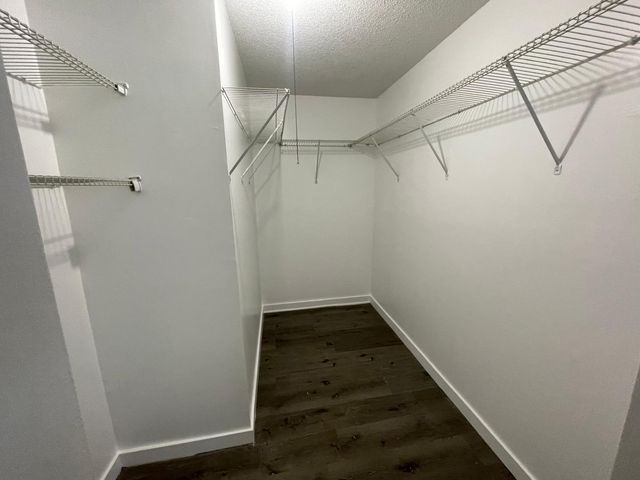 5702 NW 21ST Street 32-B, Lauderhill, FL 33313