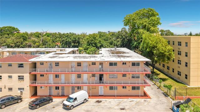 2441 NW 13th Street 67, Miami, FL 33125