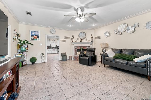 14303 Parkview Dr, Prairieville, LA 70769