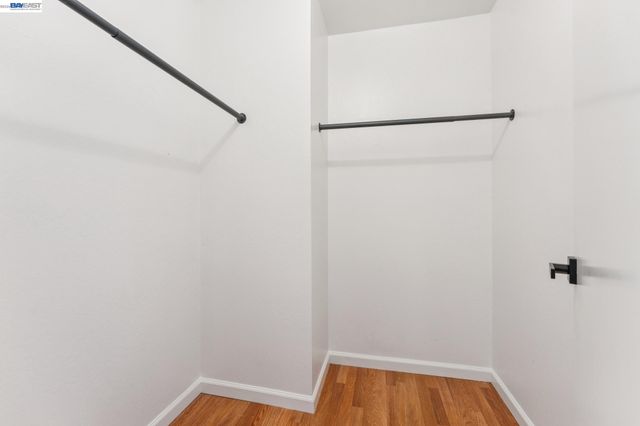 1034 Trellis Ln, Alameda, CA 94502