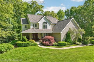 2260 Moorland's View, Oceola Township, MI 48855