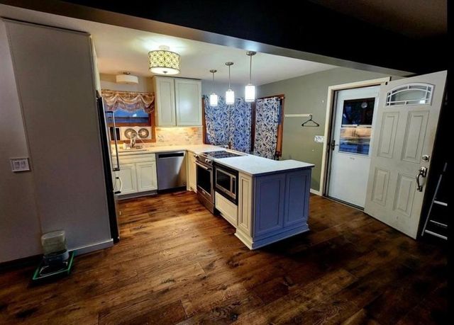 2603 17th Avenue E, North Saint Paul, MN 55109