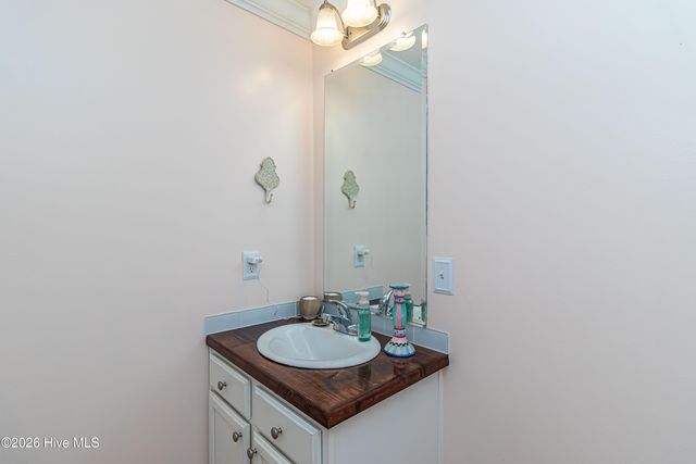 6868 Glover Road, Elm City, NC 27822