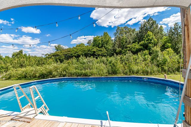 6868 Glover Road, Elm City, NC 27822