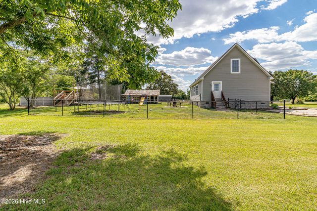 6868 Glover Road, Elm City, NC 27822