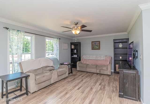 6868 Glover Road, Elm City, NC 27822