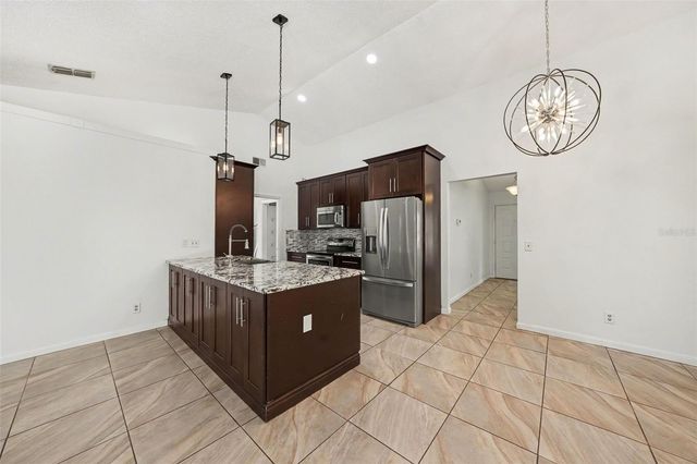 6202 BOONE DRIVE, Tampa, FL 33625