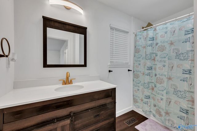 222 Airport Road SW, Hartselle, AL 35640