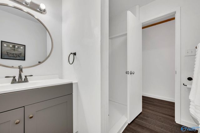 222 Airport Road SW, Hartselle, AL 35640