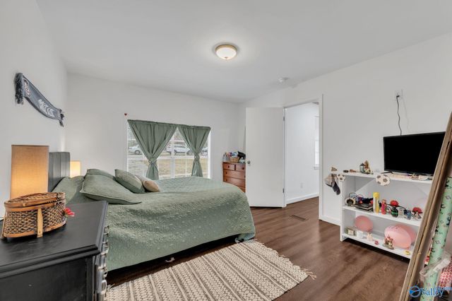 222 Airport Road SW, Hartselle, AL 35640