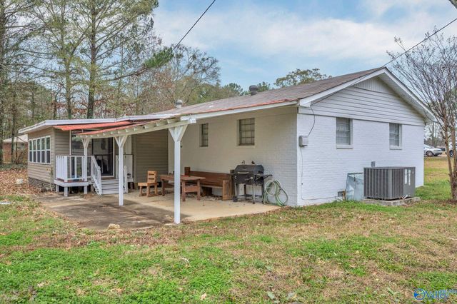 222 Airport Road SW, Hartselle, AL 35640