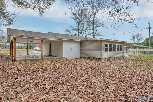 222 Airport Road SW, Hartselle, AL 35640