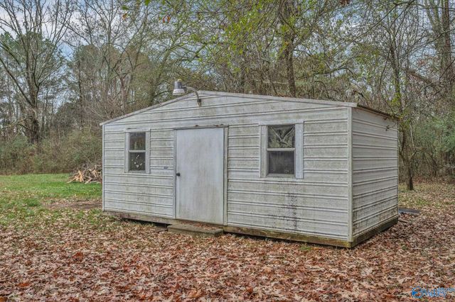 222 Airport Road SW, Hartselle, AL 35640