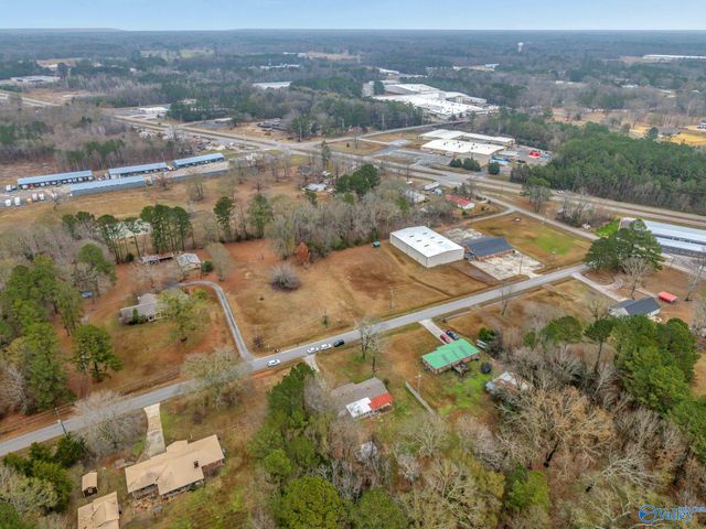 222 Airport Road SW, Hartselle, AL 35640