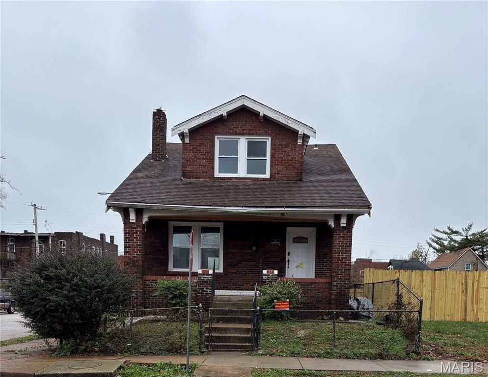 4250 E Kossuth Avenue, St Louis, MO 63115
